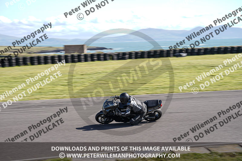 anglesey no limits trackday;anglesey photographs;anglesey trackday photographs;enduro digital images;event digital images;eventdigitalimages;no limits trackdays;peter wileman photography;racing digital images;trac mon;trackday digital images;trackday photos;ty croes